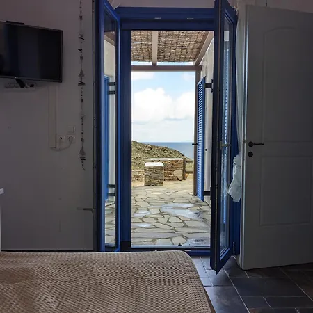 Seaside Bliss Tranquil Retreat On Island *